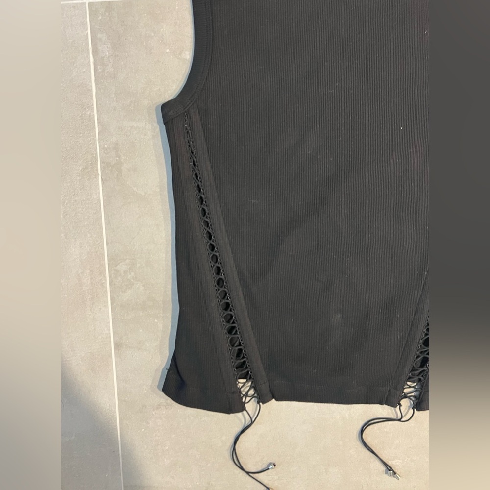 Dion Lee - Picture 2 of 2